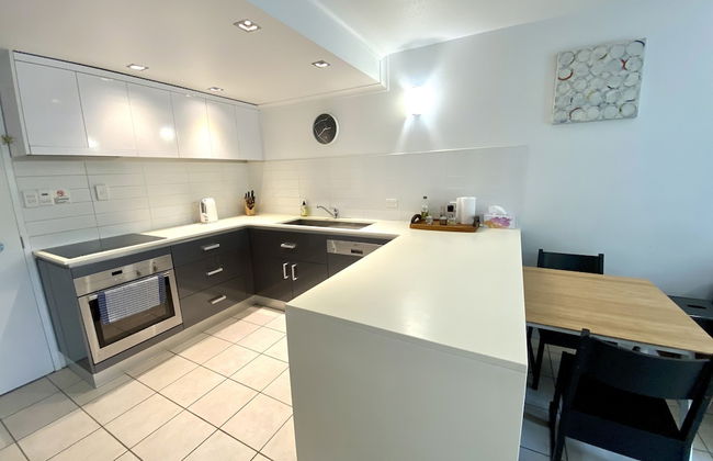 Reef Gateway Apartments - Photo 17