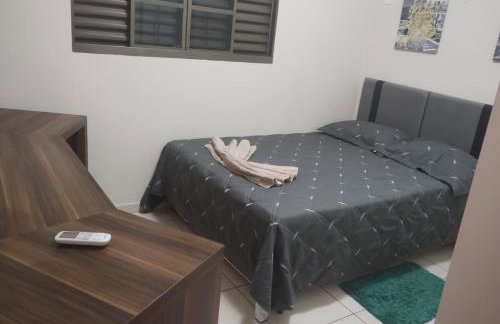 Casa espaçosa em bairro nobre - Foto 18