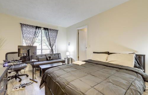 Easy Hwy Access to ATL Work-Ready Riverdale Home - Foto 17