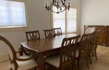 The Gator Manor – 6 Bedrooms Walk to UF / Stadium - Foto 25