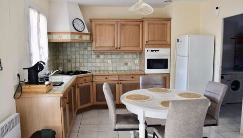 Proche célèbre Phare de Chassiron - Foto 3, stove