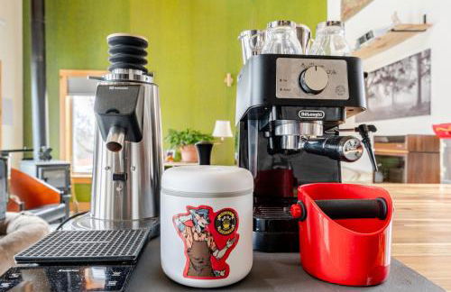 Secluded Private Retreat with Cabin & Vintage Airstream - Foto 18