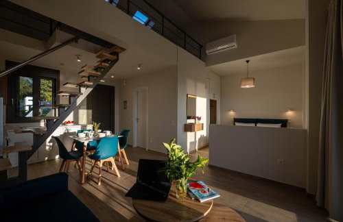 A V Luxury Apartments with Private Pools - Photo 7