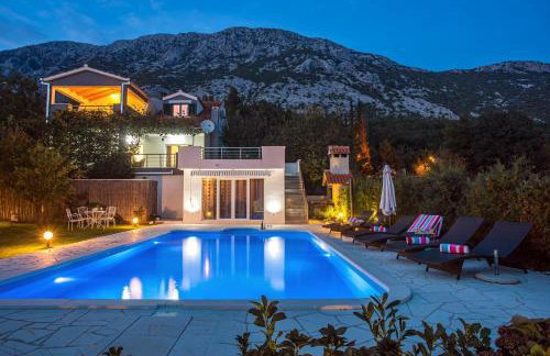Villa Golden Garden with 50sqm private pool - Foto 1