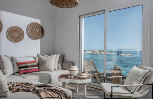 Khroma Luxury Suite 1 Beach front apartment - Photo 53