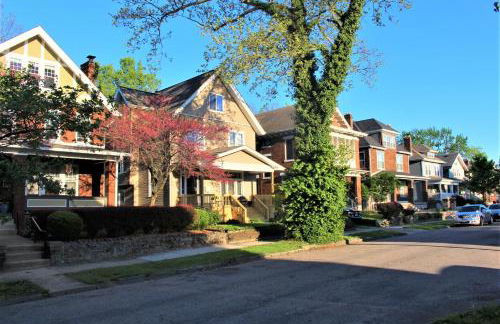 Modern 2BR near DT, 8min walk to Park&Conservatory - Foto 23