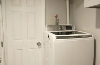 Cozy 2 Bedroom In A Lovely Forest Hills Neighborhood - Foto 16