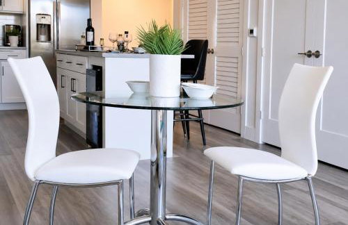 Lux property great for 1 to 8 Guests-family trip ,5Beds 2Rooms Staycation with Gym and EV, proximity to Downtown and Beaches - Foto 18