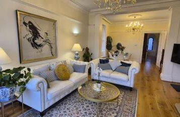 Luxury three-bedroom apartment in Nottingham City Centre - Photo 29