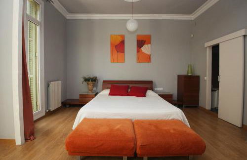 Luxury Central Apartment - Photo 7