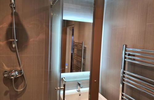 No 3 king street apartment and snug - Photo 4