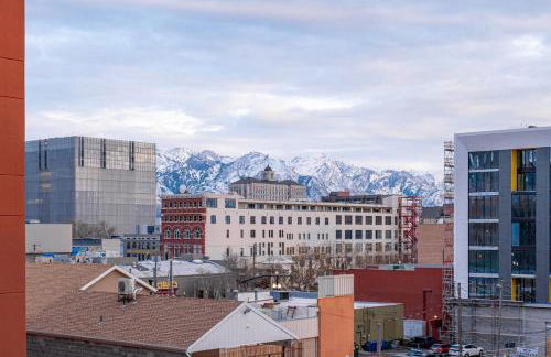 Convention Ctr Luxury 1BR Pool Gym Hot Tub - Foto 14