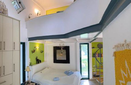 Steinturm mit Dach-Terrasse zwischen Fluß, Meer und Gebirge- Spiti Pirgos - Foto 13