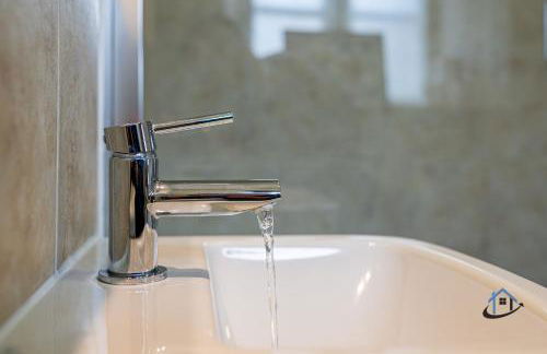 The Old Plough, mix of 1 bed and 3 bed units, rustic charm, super king bed or twins, en-suite, secure parking - Foto 12