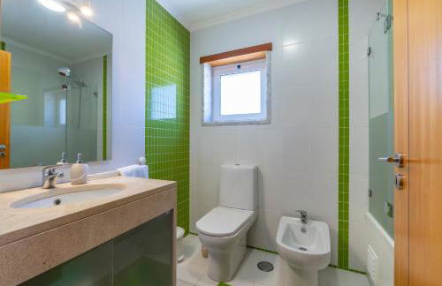 Close to the sea, to Lisbon and to your heart - Foto 13