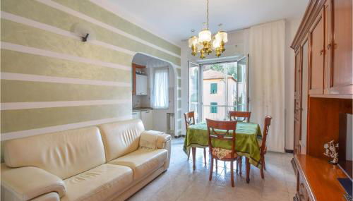 2 Bedroom Awesome Apartment In Genova - Foto 1