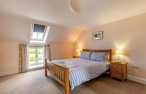 3 Bed in Burton Bradstock oc-s30572 - Photo 9