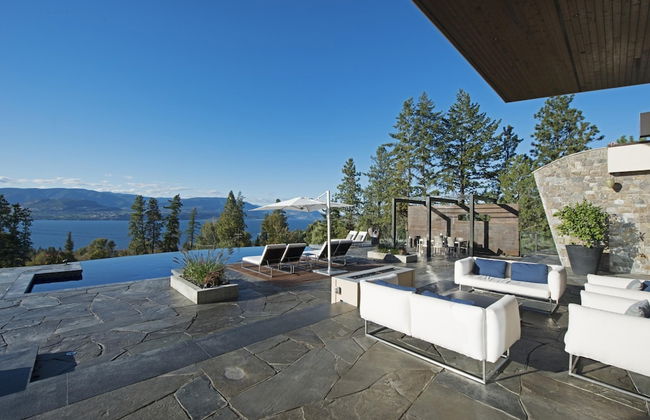 Lakeview Luxury Home in Vineyard w Infinity Pool hot tub - Photo 60