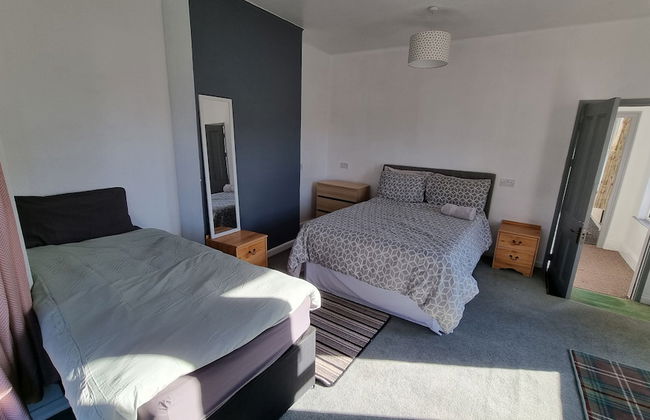 Stunning 5-bedroom House for Unforgettable Getaway - Foto 13