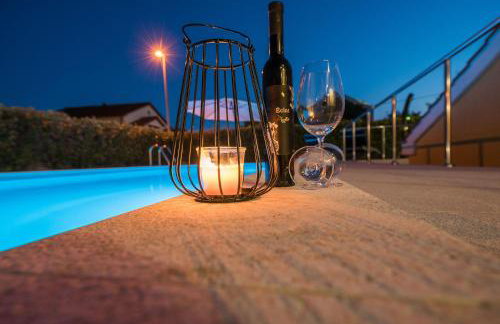 Villa Petra s bazenom, roštiljem i parkingom - Foto 41