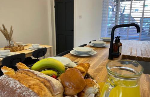 Sea Glass Cottage - Hotel style 3 bed optional hot tub - Foto 21