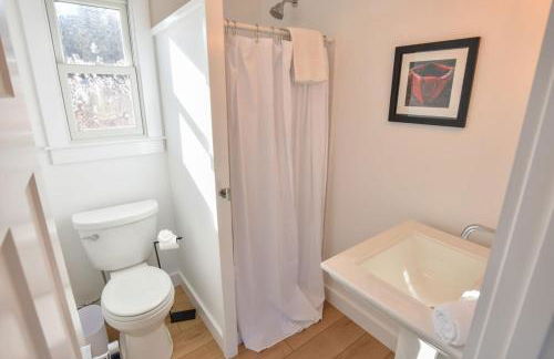 Newly Renovated Cottage on Town Cove - Foto 12