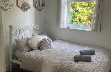 Stunning Bebington Maisonette - large private drive and entrance, good transport links - Foto 17