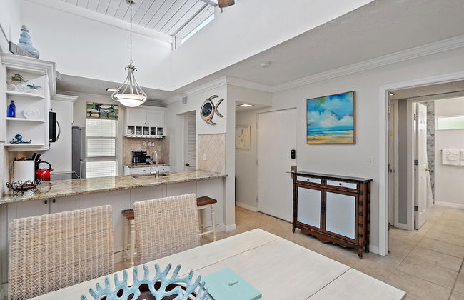 Just Beachy 2 Bedroom Condo by RedAwning - Foto 15