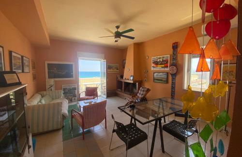 Rainbow Seafront Apartment - Foto 1