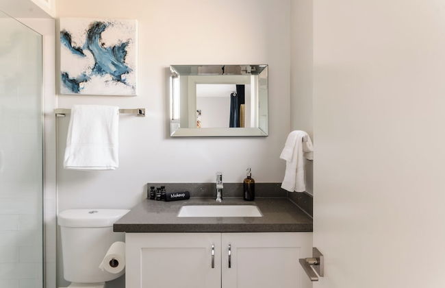 Sapphire By Avantstay Spacious Modern Getaway w/ Pool & Outdoor Grill - Foto 17