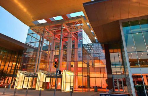 6 Bedroom Duplex Sleeps 14 Close to Lucas Downtown - Photo 55