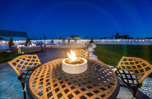 Spacious Country Farmhouse Retreat, Sleeps 16, Pool, Movie Room - Foto 3