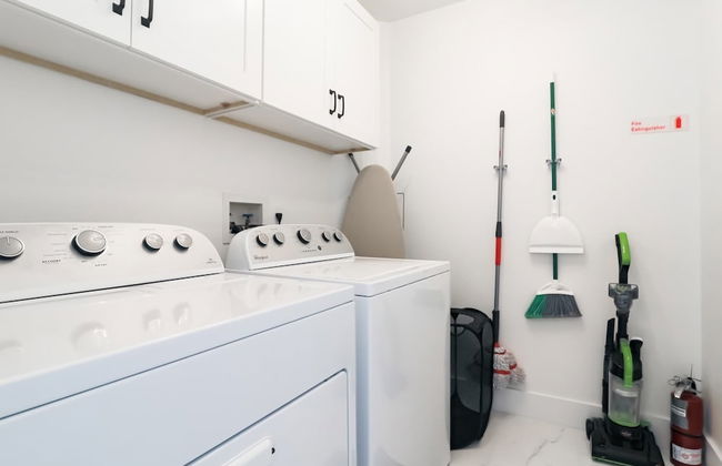 Modern Dream Disney Vacation Getaway Pool - Foto 17