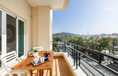 Holidays2Malaga Terraza & junto puerto deportivo - Foto 4