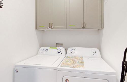 Scenic Home with Yard in Big Water, Dogs Welcome! - Foto 23