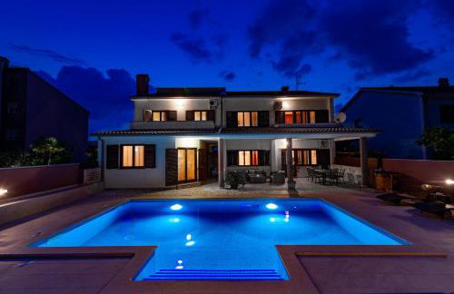 Villa Komel with Pool - Foto 26