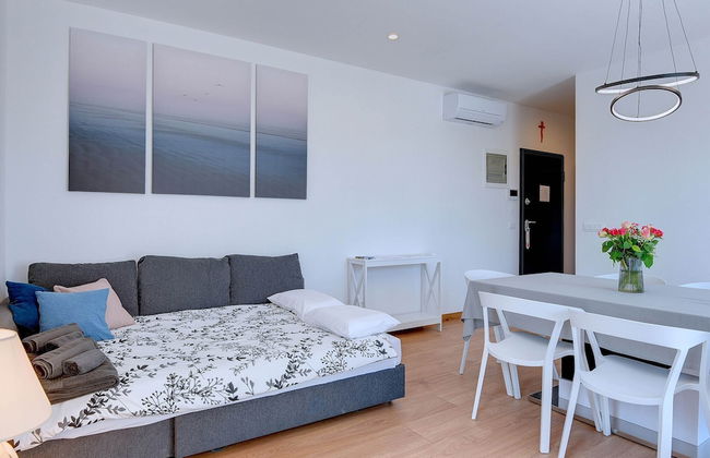 Apartment in Croatia Near Adriatic Coast - Photo 6