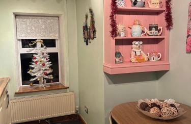 Wisteria Cottage an authentic and enchanting 2 bedroom cottage experience close to Brecon Beacons - Photo 15