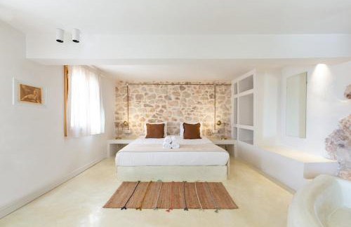 Villa Plaka 16 - 'The Cave' - Drepano, Nafplio - Photo 1
