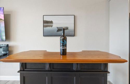 Lakefront Topsider Condo w/ Boat Slip, 2 Pools & Large Deck - Foto 23