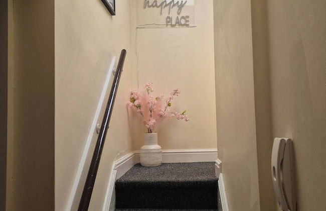 Our Apartment is a Home Away From Home Choice, Tastefully Furnished for Comfort - Foto 16