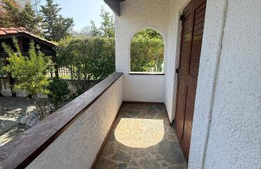 House with lake and water lilies - Foto 4