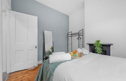 Cosy well-connected 3-bed house - Photo 14