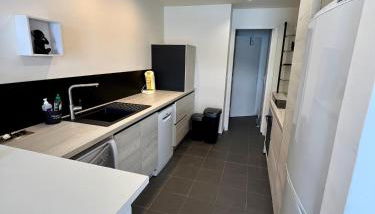 Appartement de standing au port climatisé, centre-ville, proche plage et commerces - Foto 4, stove, pet friendly, minibar