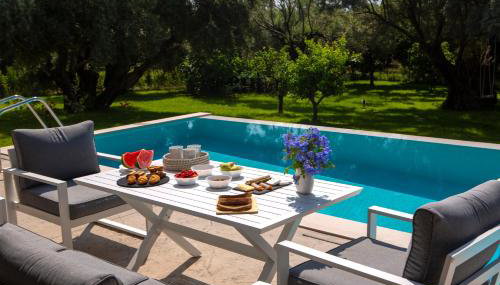 Averto Villas with private pool - Foto 1, Garden view