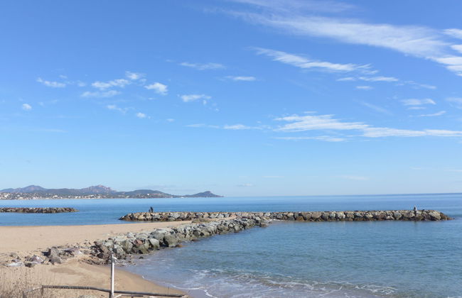 2 bedroom Apartment in Fréjus with garden and terrace - Photo 31