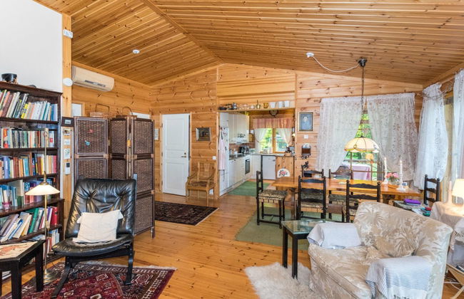 Metsä-iivari - Foto 9