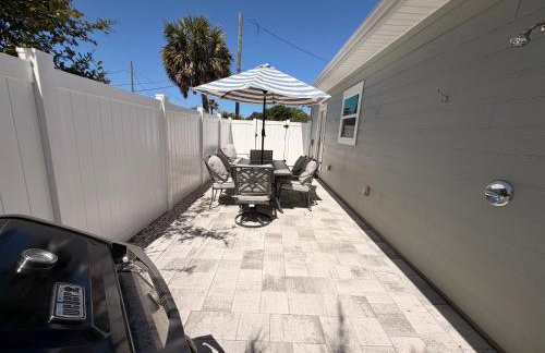 Lets Get You Laguna Beachin in this Brand New Cottage Steps to the Beach - Foto 15