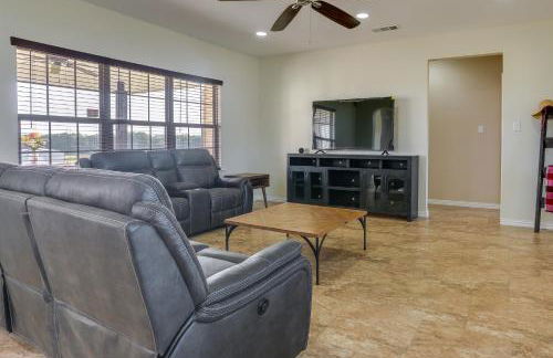 about 10 Mi to Dtwn McKinney Home with Patio and Yard - Foto 5