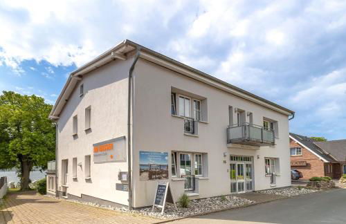 Haus Seeblick mit 9 Wohnungen - Foto 1